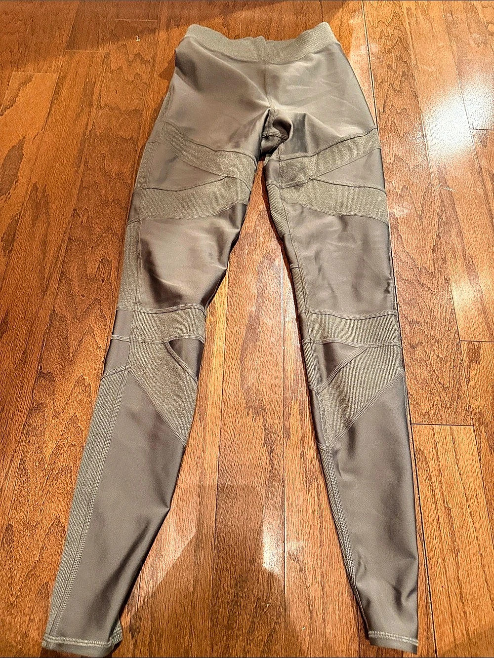 alo Gray Athletic Leggings